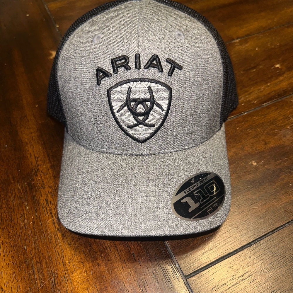 Ariat Heather Gray and Black Logo Cap